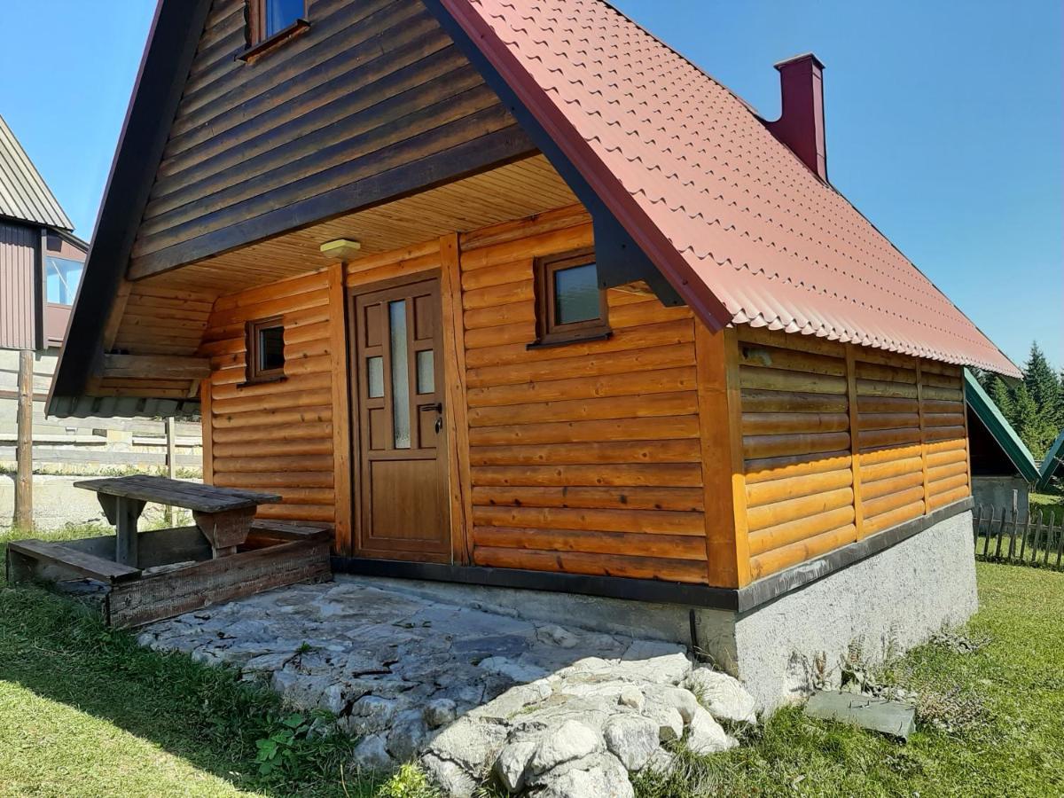 Bungalows Krstajic 자블야크 외부 사진