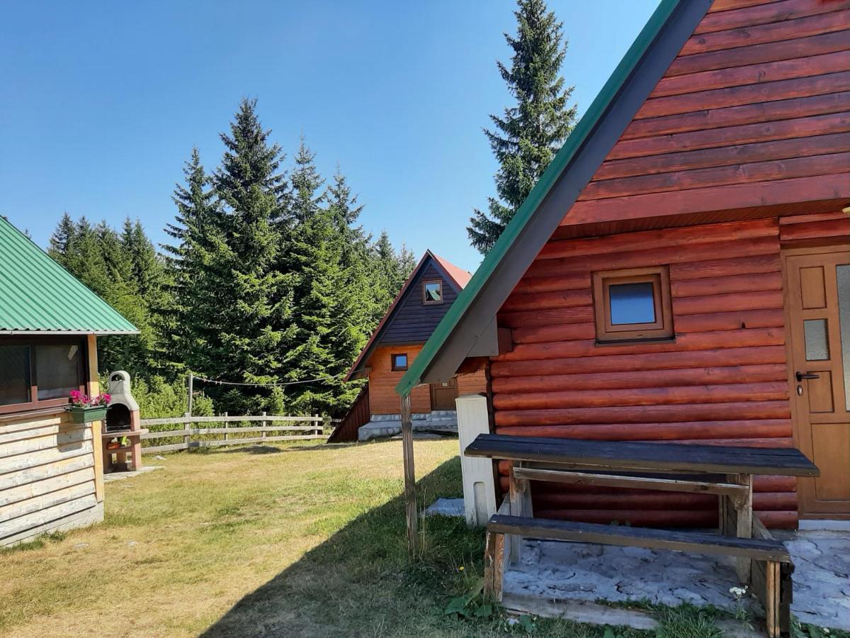 Bungalows Krstajic 자블야크 외부 사진