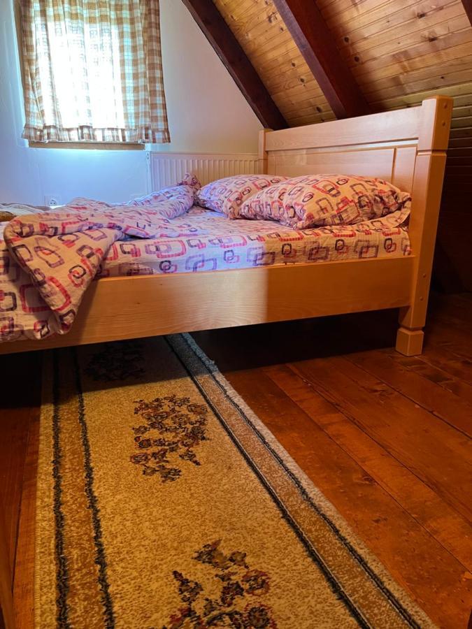 Bungalows Krstajic 자블야크 외부 사진