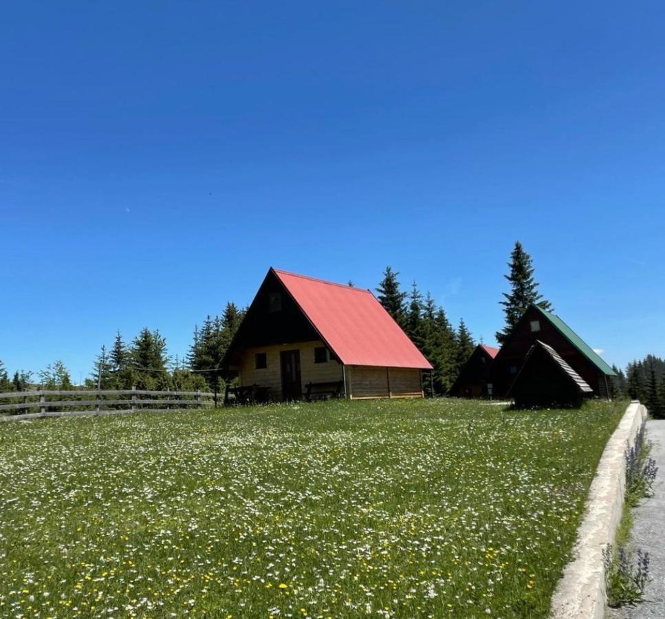 Bungalows Krstajic 자블야크 외부 사진