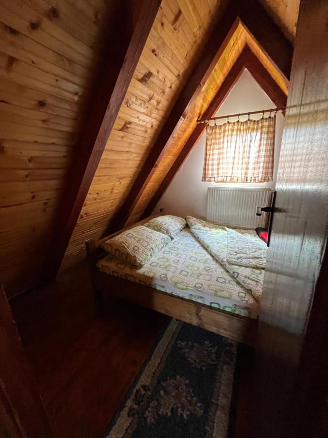 Bungalows Krstajic 자블야크 외부 사진