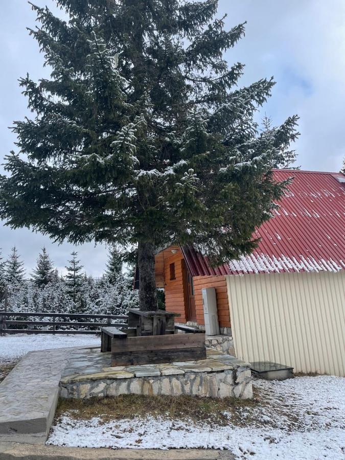 Bungalows Krstajic 자블야크 외부 사진