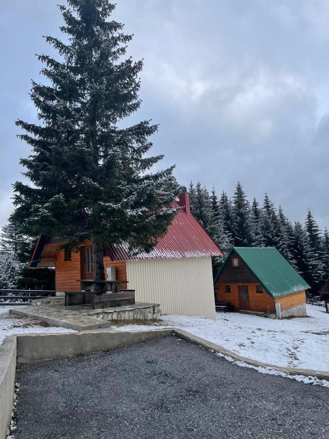 Bungalows Krstajic 자블야크 외부 사진