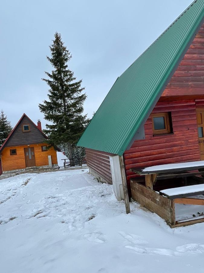 Bungalows Krstajic 자블야크 외부 사진
