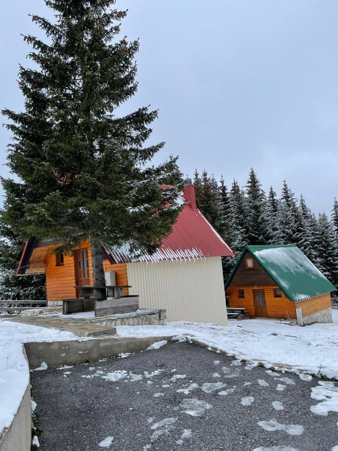 Bungalows Krstajic 자블야크 외부 사진