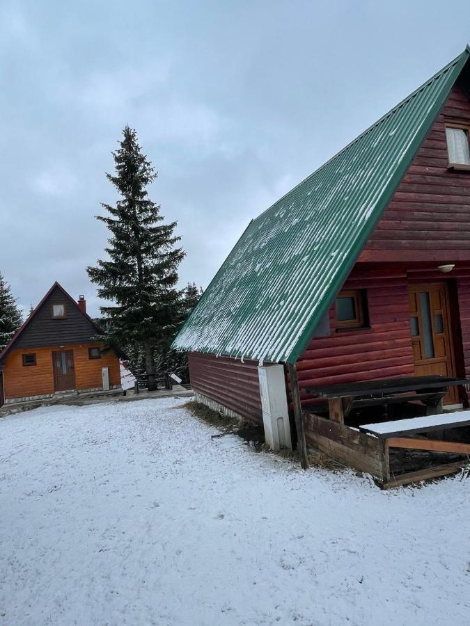 Bungalows Krstajic 자블야크 외부 사진