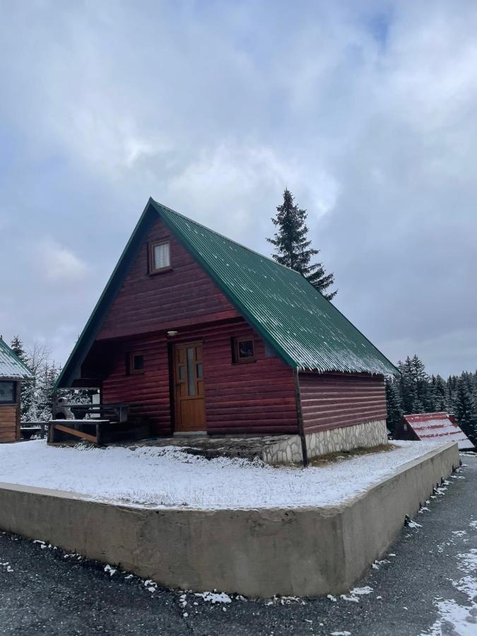 Bungalows Krstajic 자블야크 외부 사진