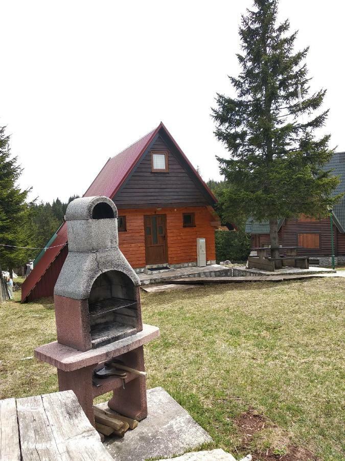Bungalows Krstajic 자블야크 외부 사진